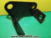 Bracket -  Brake Pipe to Caliper DEF - LH - FRC72