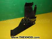 Bracket - Engine Mounting - RH - ANR2868