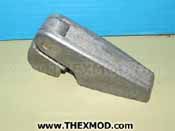 Hinge -  Windscreen -  RH - MXC7846