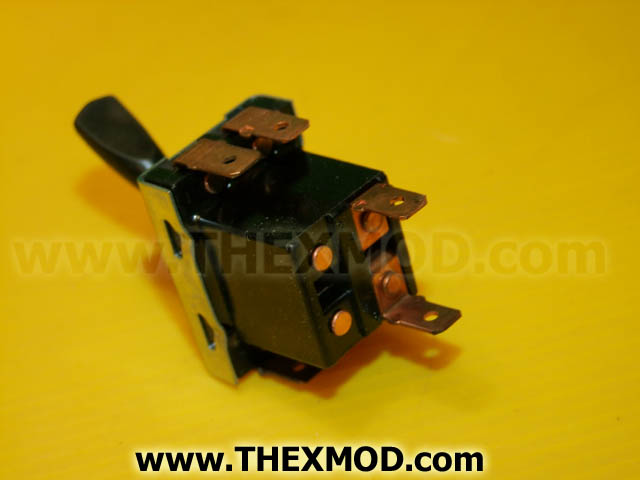 Switch Toggle - Lucas  34734 / 555877-3