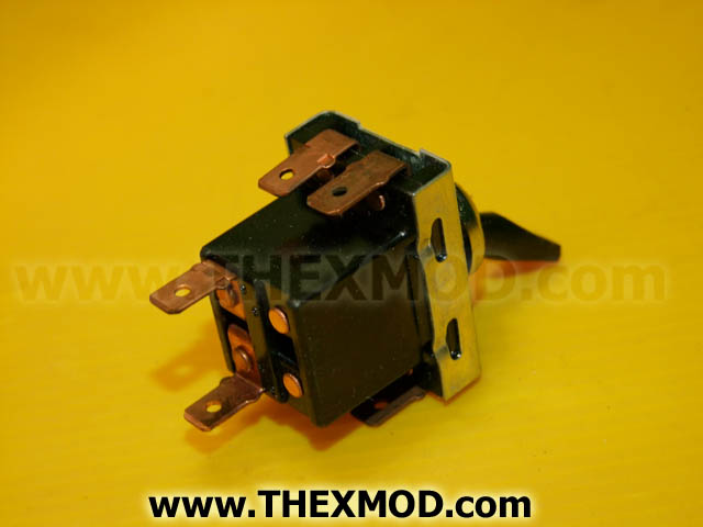 Switch Toggle - Lucas  34734 / 555877-4
