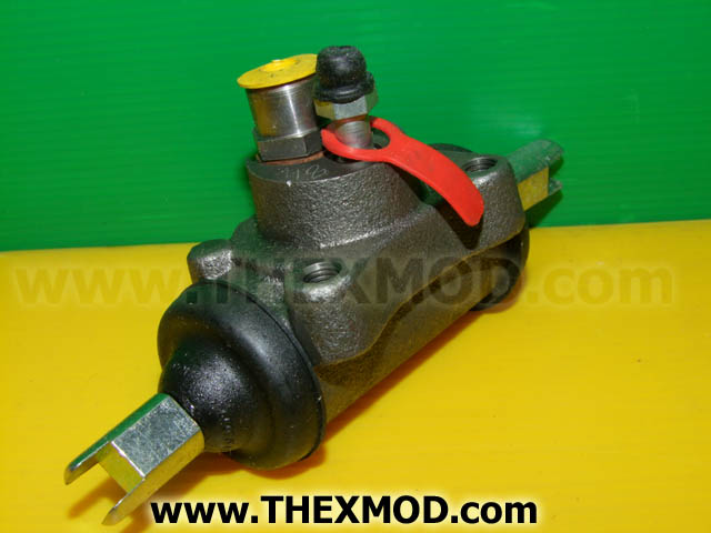 Brake Cylinder - Rear - 0025585200-1