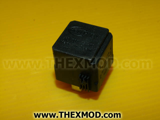 Relay - 12V - 716/30148 /  4RD003.520-527-1