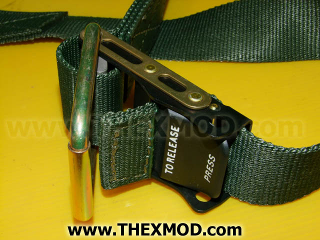 Strap Retaining - 208765-4
