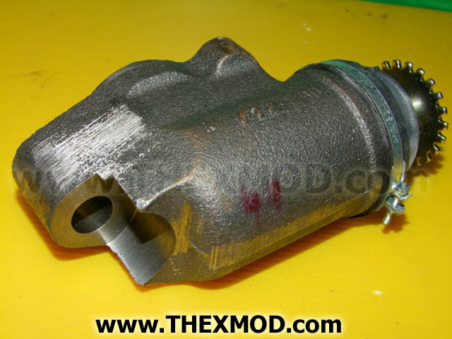 Brake Wheel Cylinder Rear SM458/163 / 271451025262-3