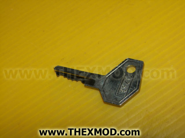 Key - 84762426-1