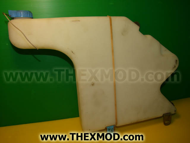 Windscreen Washer Bottle - AMPB984-1