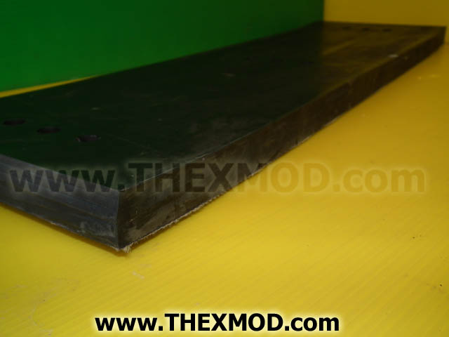 Snowplough - Rubber Edge - 25 1/2 IN LG * 8 IN W-2