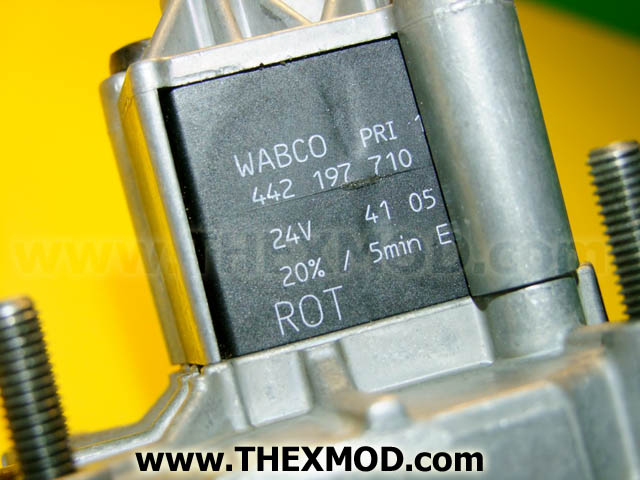 Valve - ABS Relay Valve - Wabco : 472 195 031 0-5