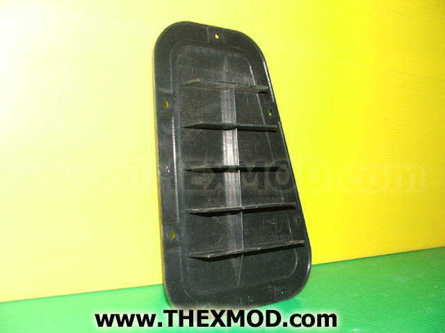 Grille Blank - Wing Top - LH - ANR2217 - MRC9941-2