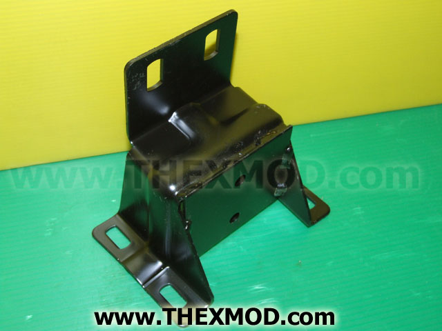 Front Inner Under Body Support Mounting - NRC6951-1