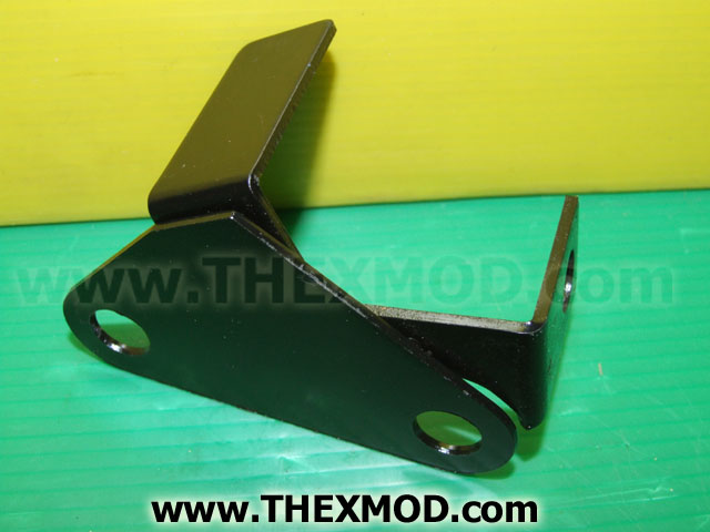 Bracket - Brake Pipe to Caliper DEF - LH - FRC72-2