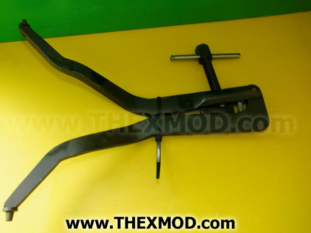 Brake Shoe Removal - M1031-1