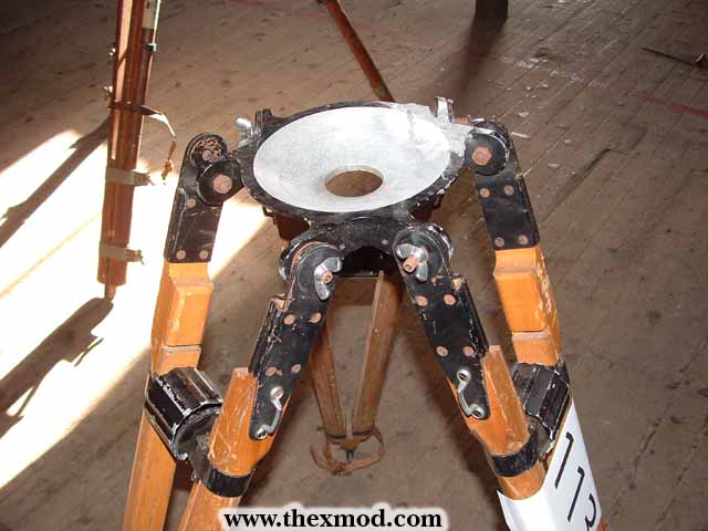 Tri pod -2