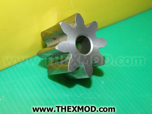 Gear - Oil Pump - Idler  V8 - 614037-1