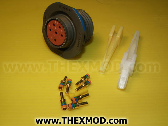 Connector - D38999 - 24WE-6PN-2