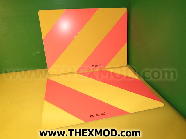 Sign Reflecting Background - CF37011 FVE22B338-26-1