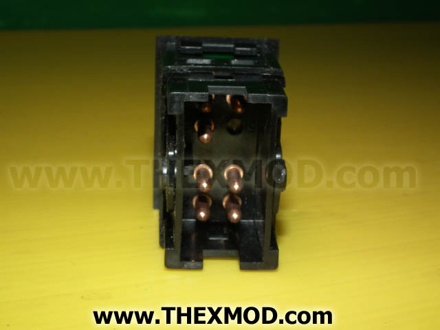 Switch -  Hazard - 0038575700-2
