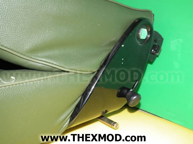Seat Adjustable - Metal and Plastic-2