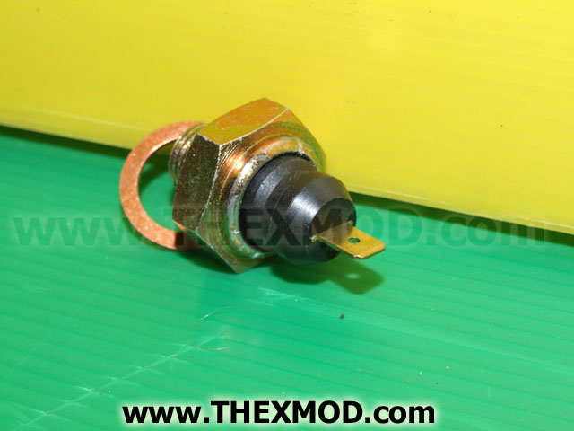 Switch - Oil Pressure - 7994133-2