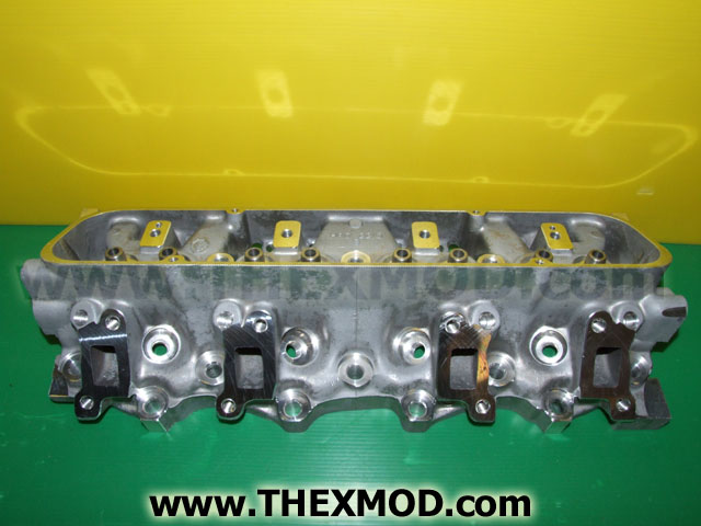 Cylinder Head V8 -  ERC676-1