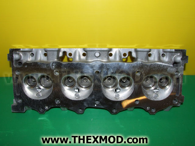 Cylinder Head V8 -  ERC676-3