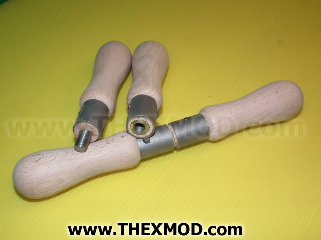 Handle - 5 5/8in - 11/16in dia - UK/DIS/2108 FIG 2-1