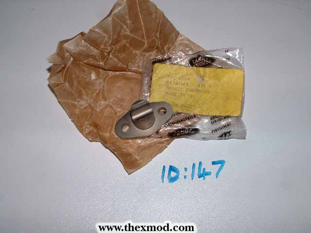 RETAINER - FRC8239-1