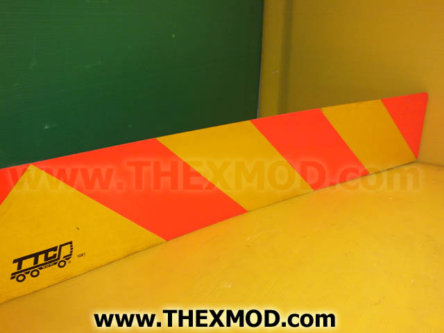 Sign - Yellow & Red - DEFSTAN23-4-2