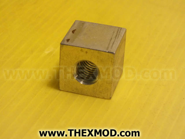 Boss - M10mm x 1.5mm - FV737312-1-1