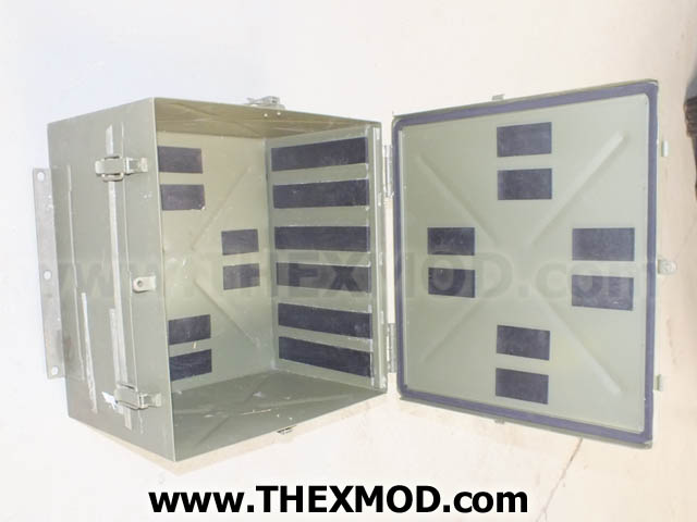 Box Stowage - FV586223-2