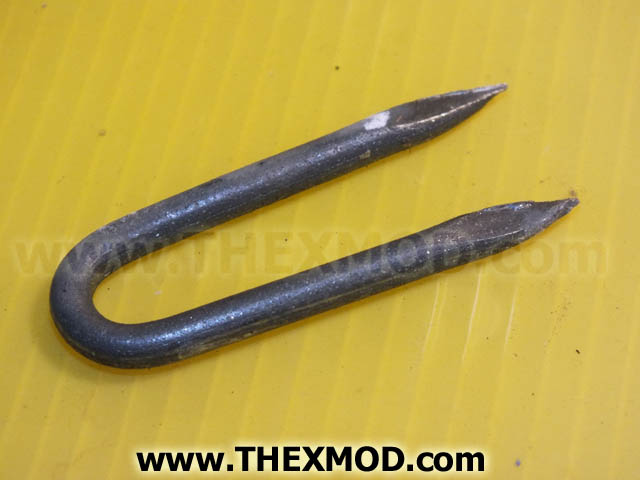 Staples - Galvanised - 45x4mm - 8mm wide - 016270-1