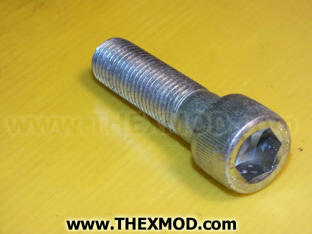 Screw - M16 x 60 - Grade 10.9 -1