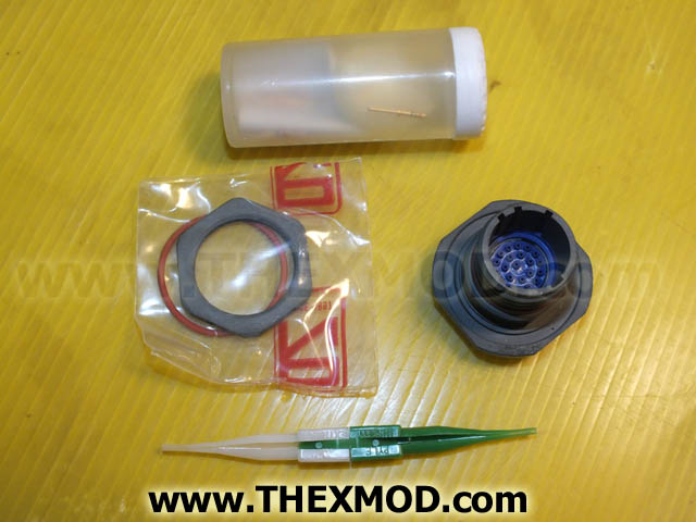 Connector - 32.5mm Long - DOD-C-38999-1