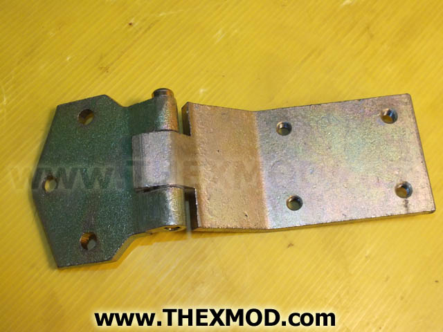 Hinge Door - Upper - EN9673408, EN9673408-1