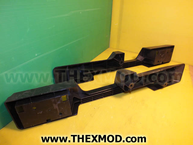 Armrest Set - LH & RH - FBU6736-3