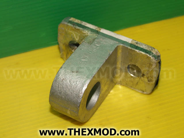 Eye - Towing - Front - 559882-1