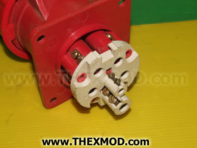 Socket - Panel Mount - 415V - 63A - 5 Pin + Earth-4