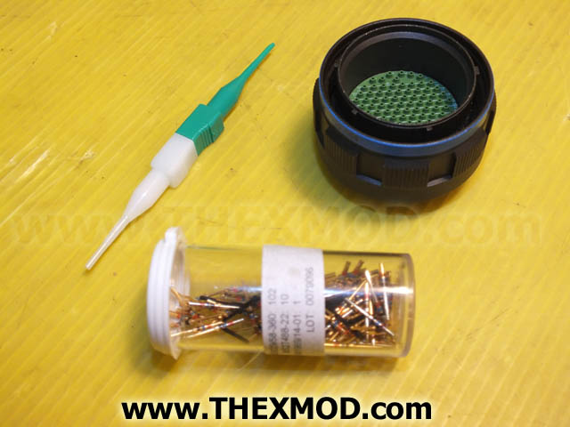 Connector Plug - 33mm Long - 45mm dia - BS9522-1