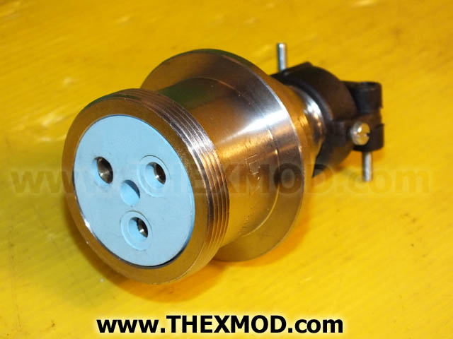 Plug 2P&E 25A - 250V ac/dc - 2 1/7in dia-2