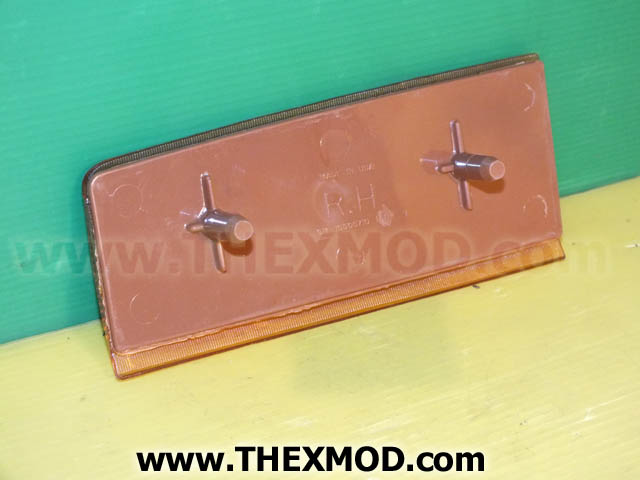 Reflector - Amber - RH - 0332A7 - 5974342-2