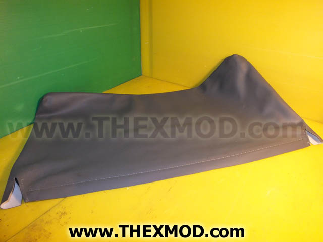 Cover Seat - Rear Inward Facing Bench - RRC7897LOY-1