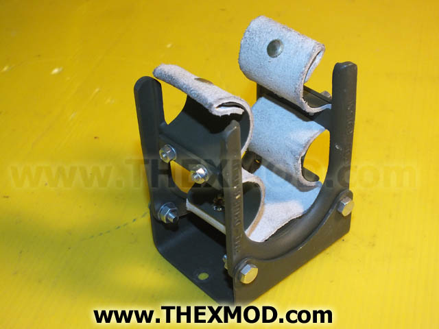 Clip Small Arms - 2 25/32in x 3in - FV964651-2