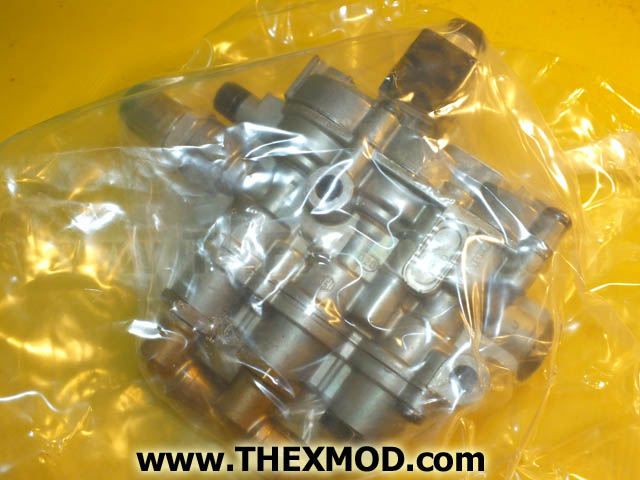 Valve - Rear Control - 70-80-105-2