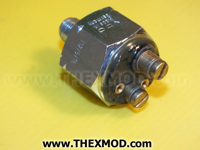 Switch - 4880536-2