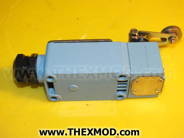Switch - 9381253-4