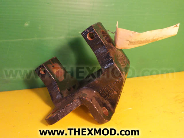 Hanger - Front - 3006524 - 45-60-516-1