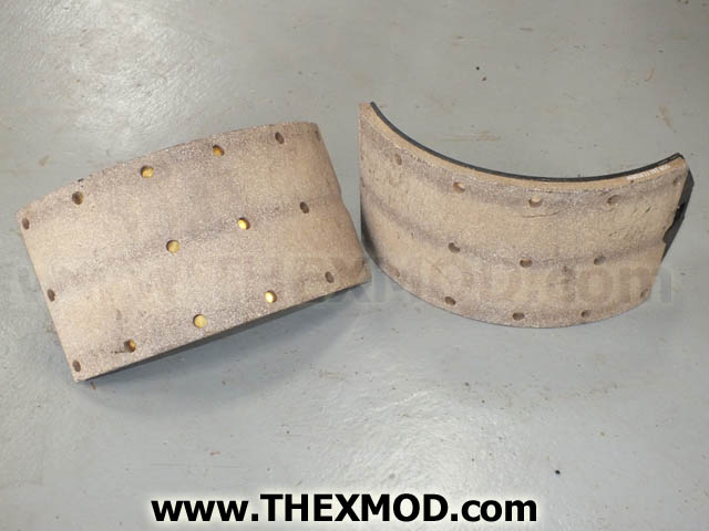 Brake Shoe - 15.5in - 7in internally - AAU8509R-1