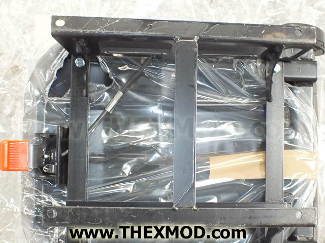 Seat - Individual - Adjustable Back - RH - MXH1818-4