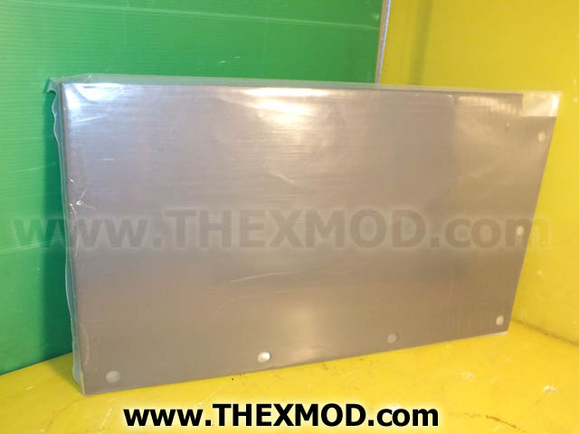 Panel Track Guard Front Left Hand - FV951816-1